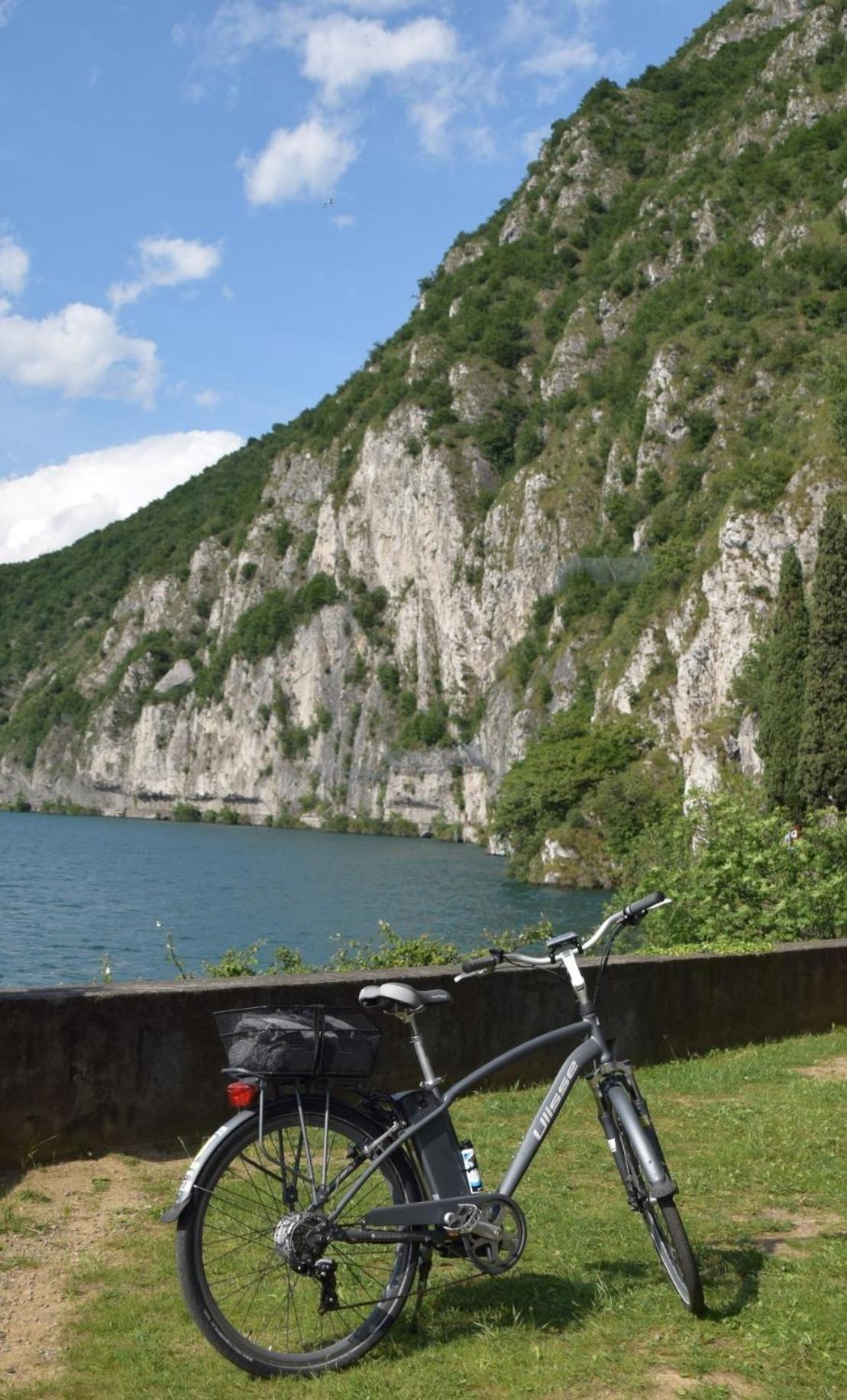 Angelo&Mari Mountain Lake Iseo Hospitality 马罗内 外观 照片