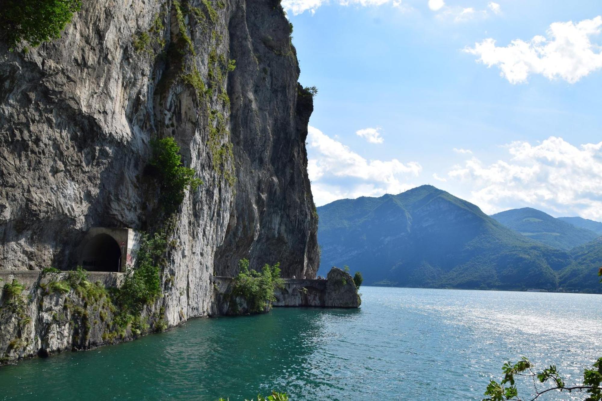 Angelo&Mari Mountain Lake Iseo Hospitality 马罗内 外观 照片